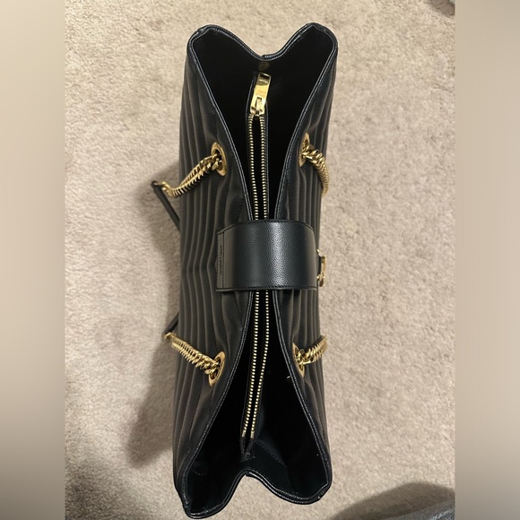 Saint Laurent Tote - Picture 10 of 11